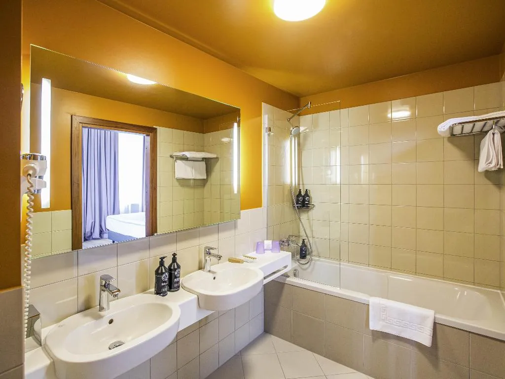 DOUBLE DELUXE CITY VIEW Room, Mercure Riga Centre, Riga