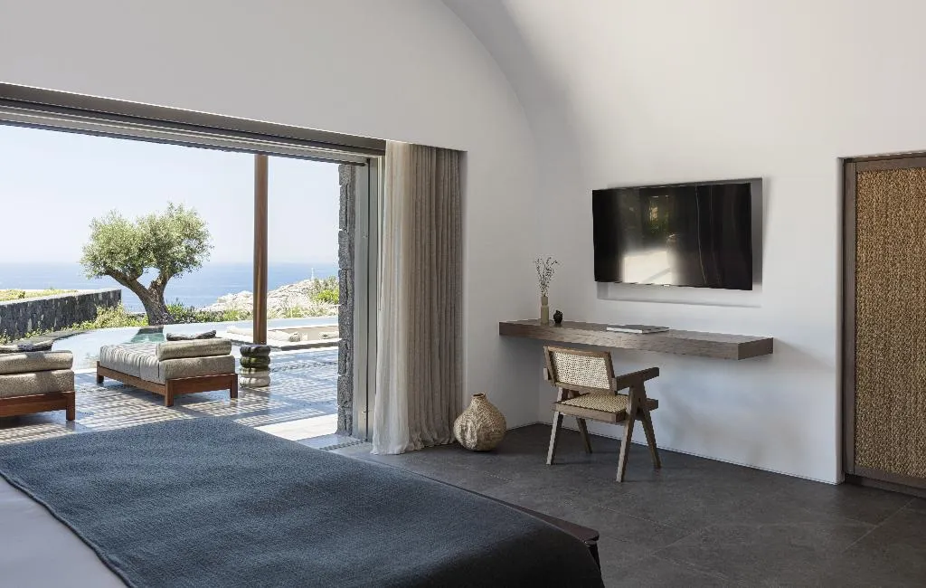 VILLA FIVE BEDROOMS Room, Canaves  Epitome, Santorini