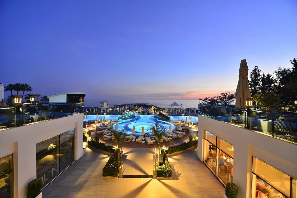Terrace, Azura Deluxe Resort & Spa Avsallar, Antalya
