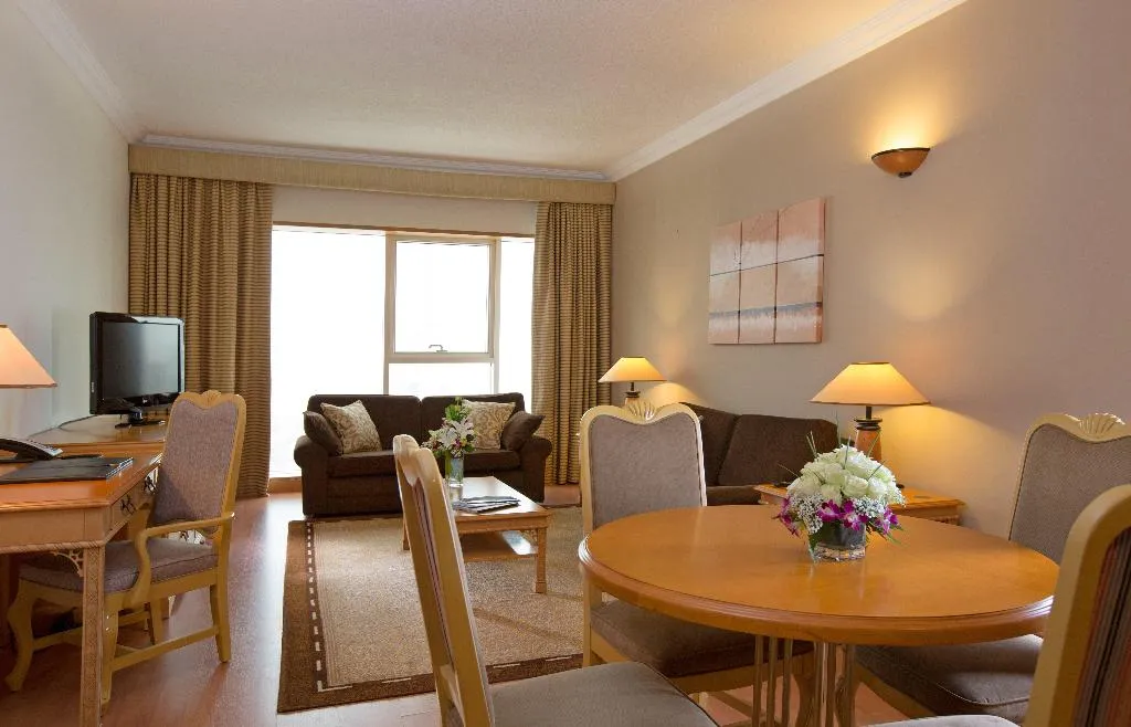 Room, Millennium Plaza Downtown Suites exCrowne Plaza Ap, Dubai