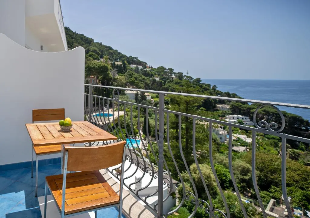 Terrace, La Floridiana, Naples
