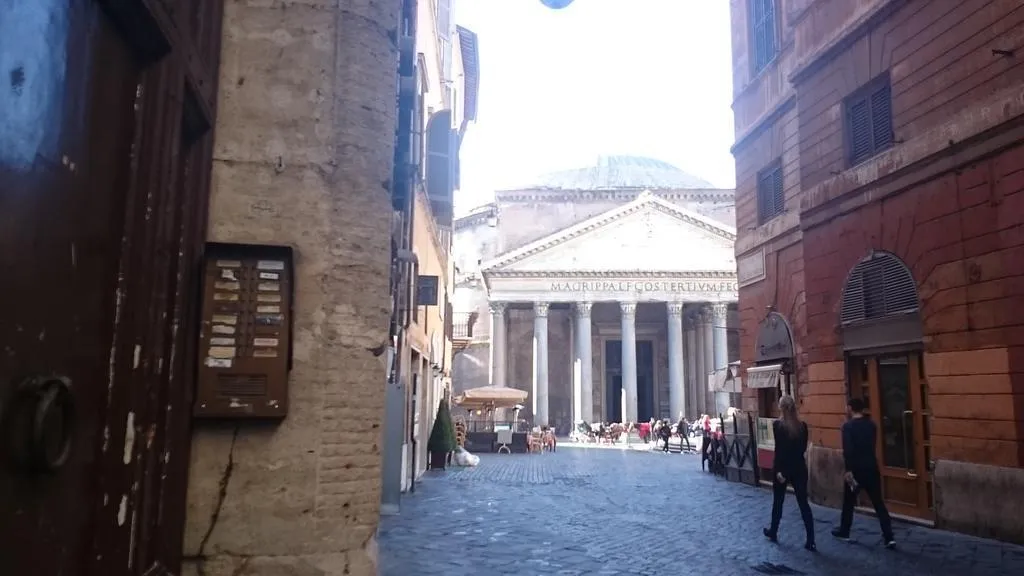 General view, Al Pantheon con Thomas Mann, Rome