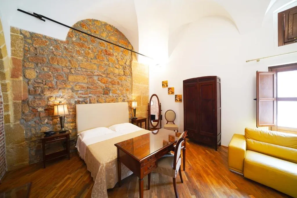 DOUBLE STANDARD Room, Hotel Carmine, Palermo