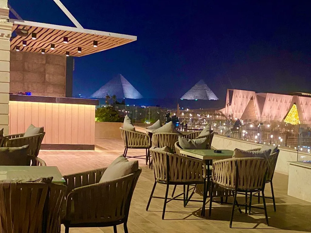 General view, New Museum, Pyramids Inn, Cairo