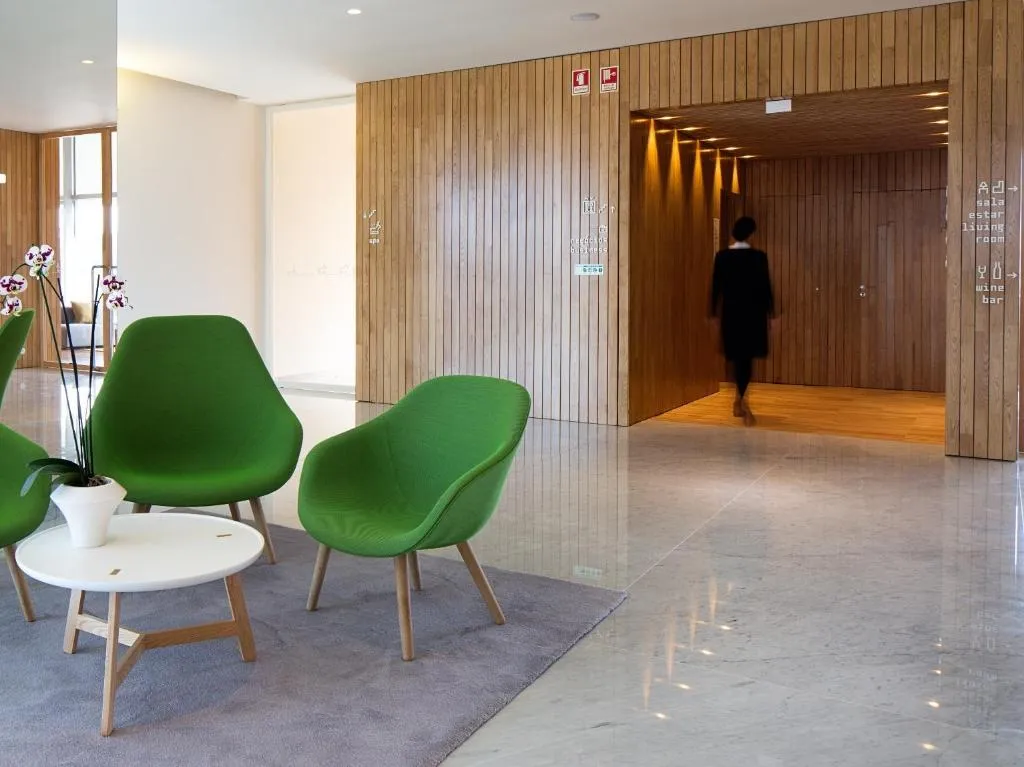 Lobby, Minho, Porto