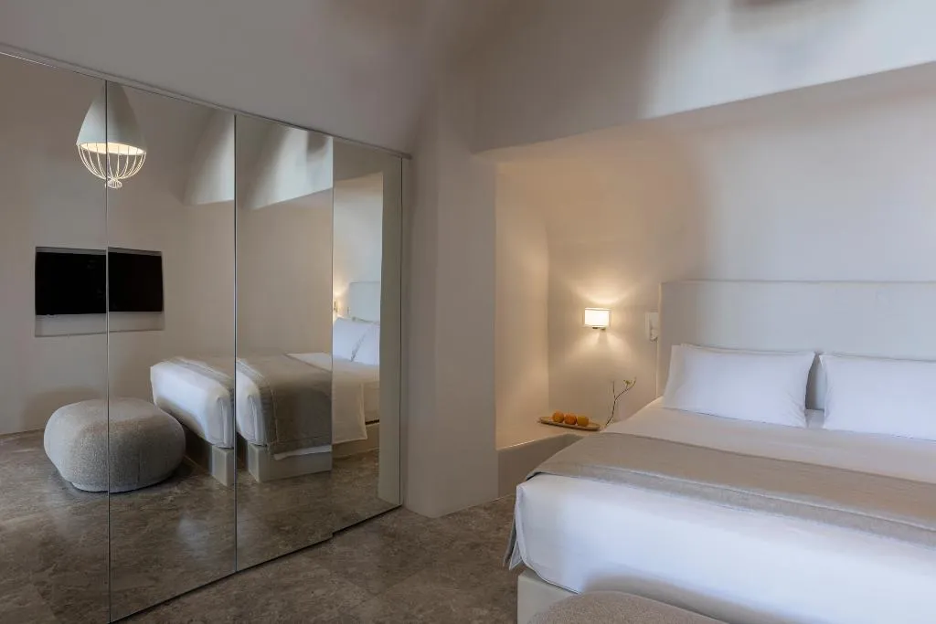 SUITE STANDARD Room, Canaves Oia Suites, Santorini