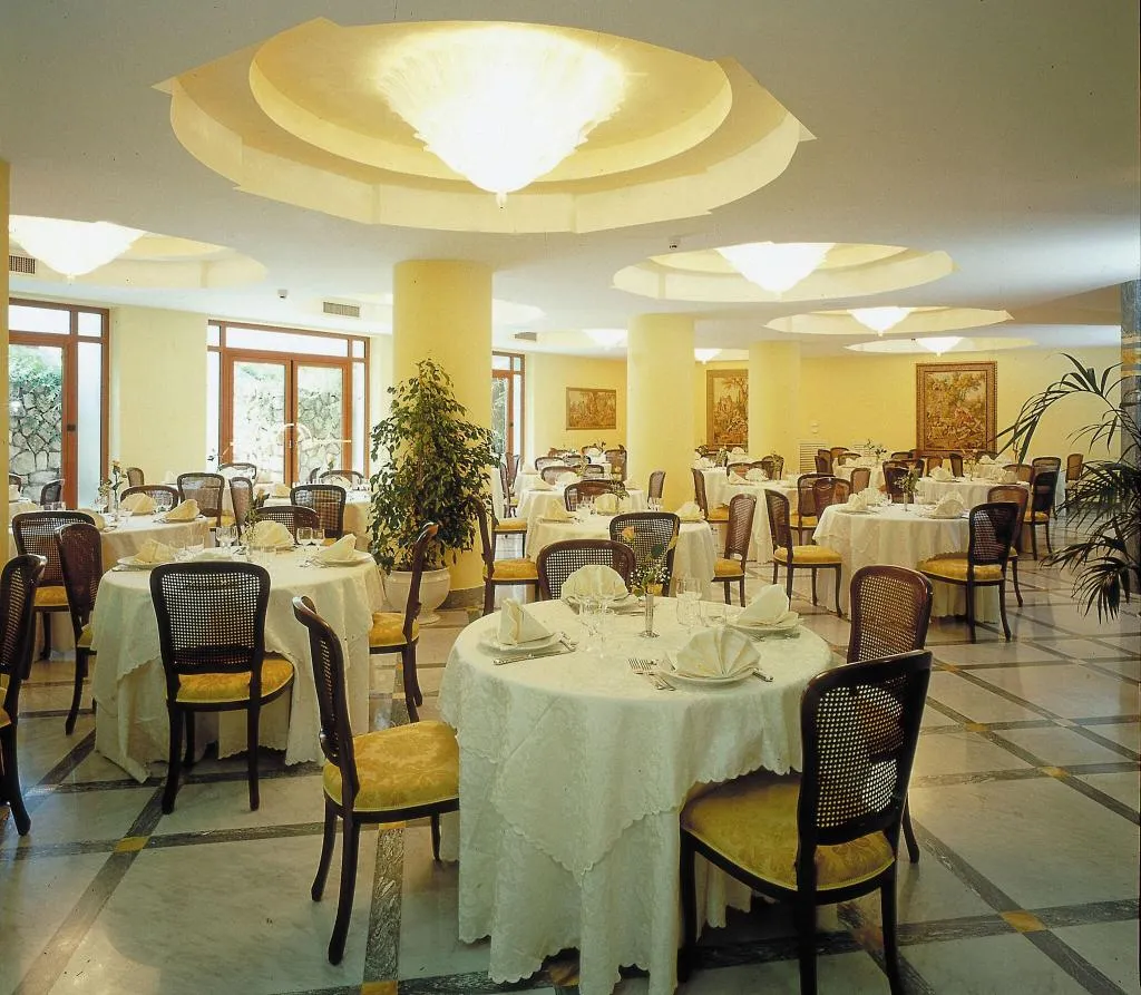 Restaurant, Zi' Teresa, Naples