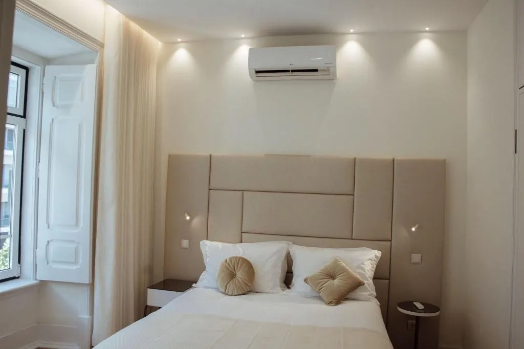 Room, Le Premier Lisbon Suites, Lisbon
