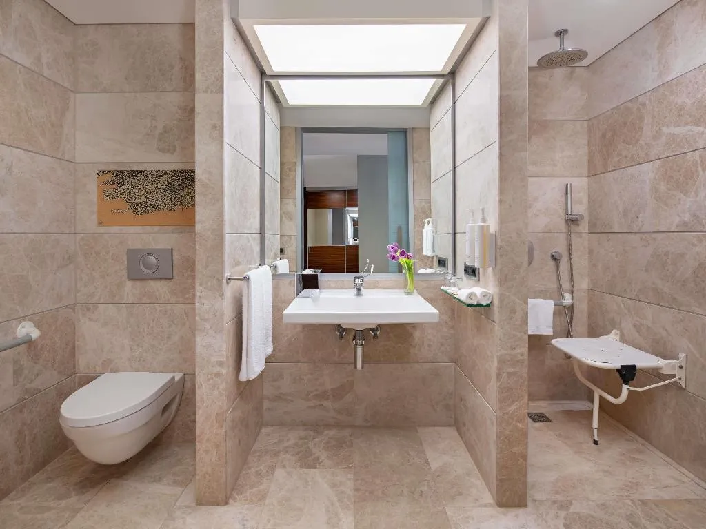 Room, Swissotel Buyuk Efes Izmir, Izmir