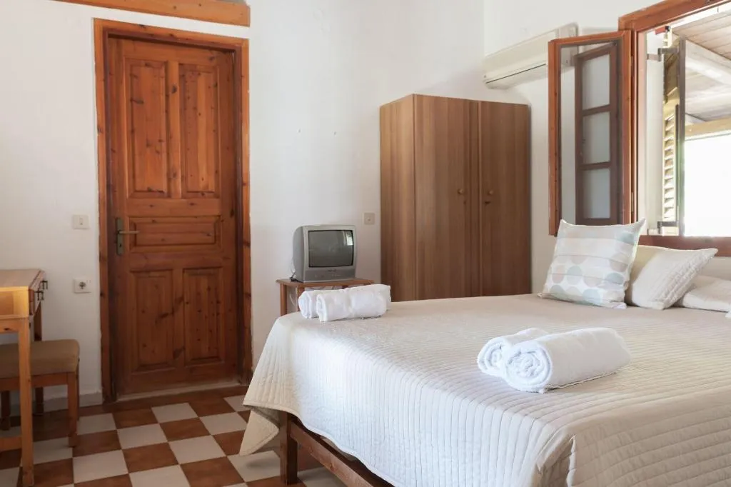 Room, Korfiatis Apartments, Zante