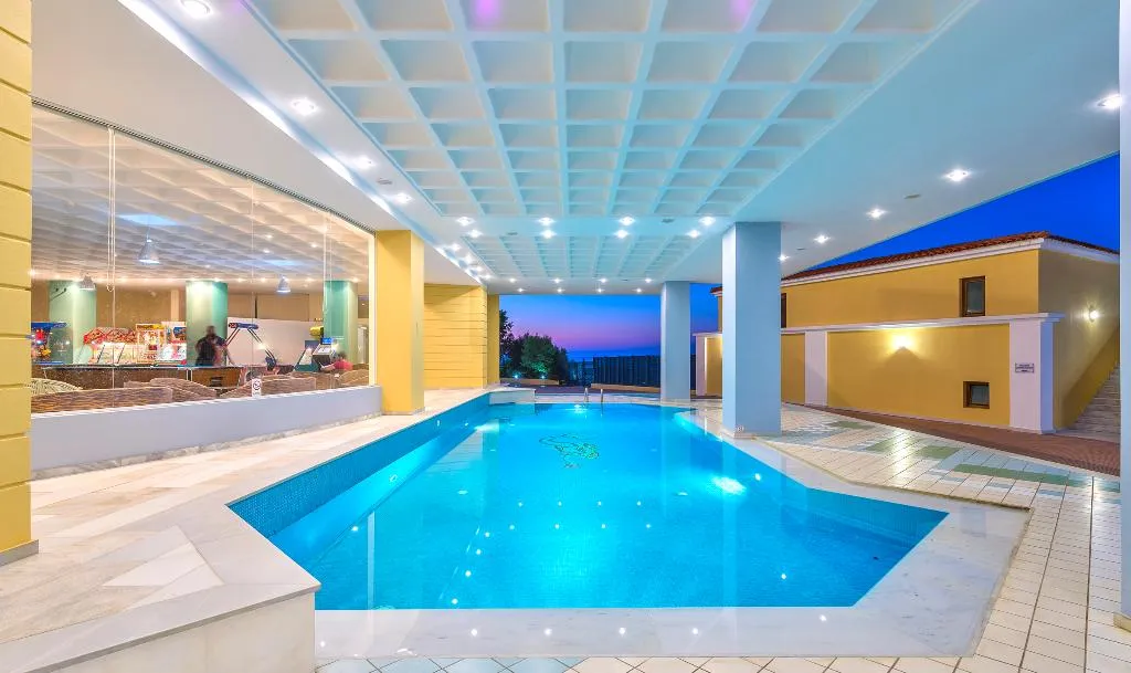 Pool, Fodele Beach, Crete