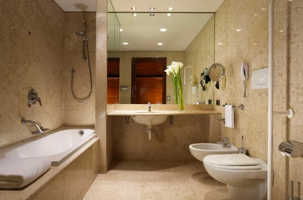 Room, UNA HOTELS Cusani Milano, Milan