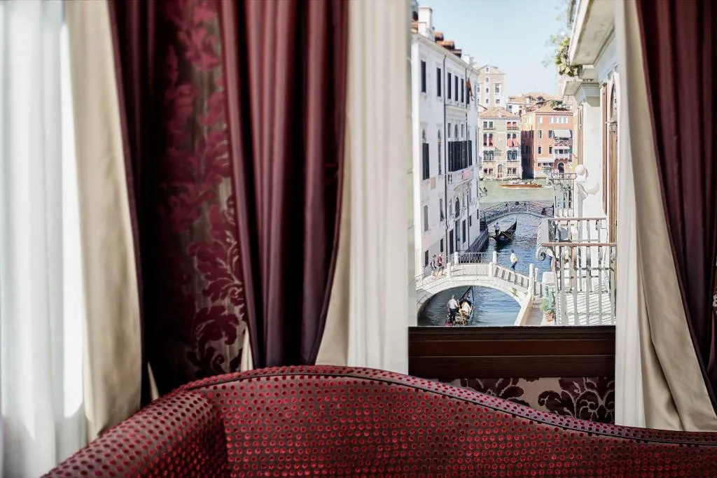 TRIPLE WITH VIEWS Room, American Dinesen, Venice