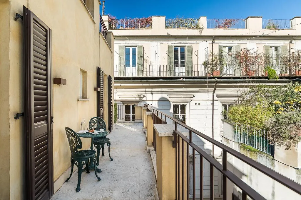 Terrace, Hotel Mancino 12, Rome