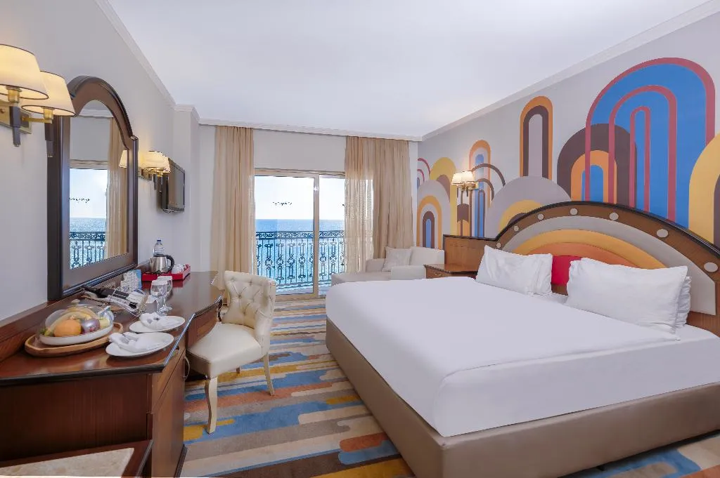 TRIPLE DELUXE SEA VIEW Room, Megasaray West Beach Antalya, Antalya