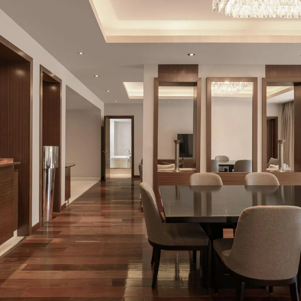 SUITE EXECUTIVE Room, Dusit Thani LakeView Cairo, Cairo