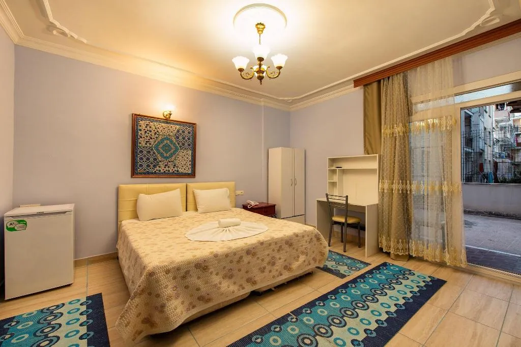 Room, Ephesus Centrum, Izmir