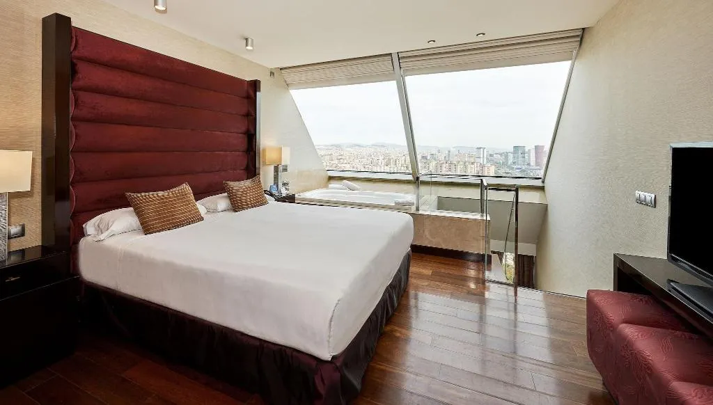 Room, Hyatt Regency Barcelona Tower, Barcelona