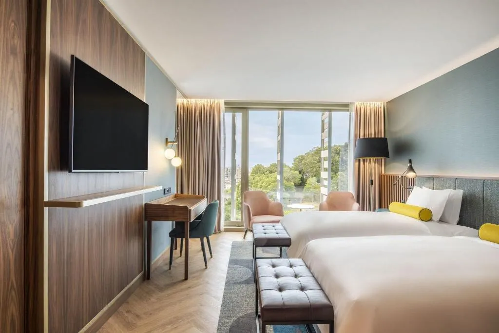 TWIN DELUXE GARDEN VIEW Room, Renaissance Porto Lapa Hotel, Porto