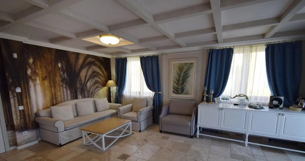 Room, Therma Palace, Varna