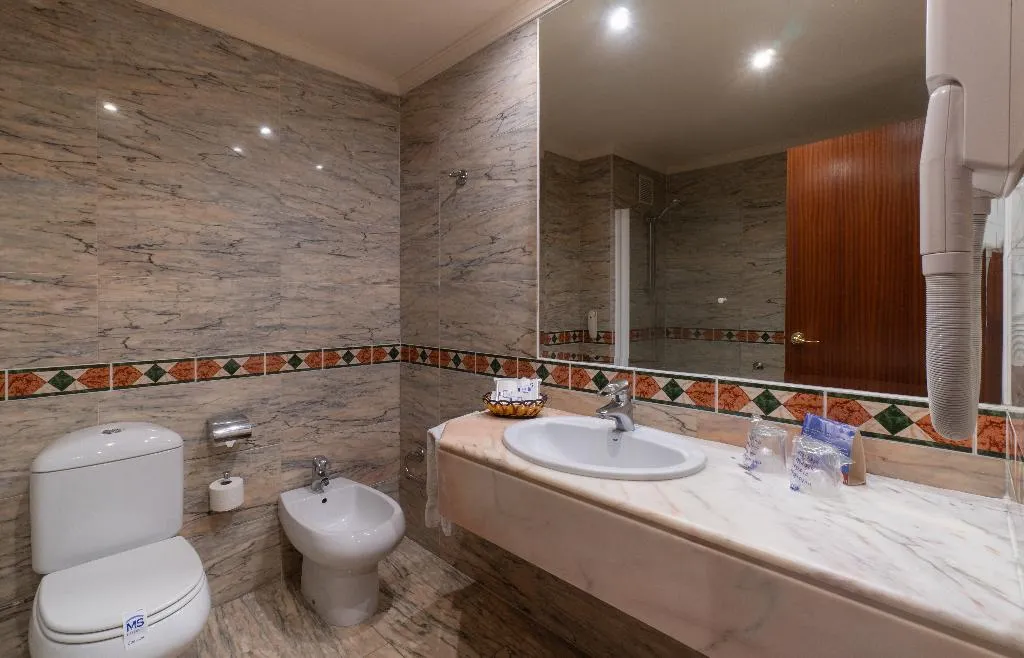 Double or Twin SIDE SEA VIEW Room, MS Amaragua, Costa Del Sol