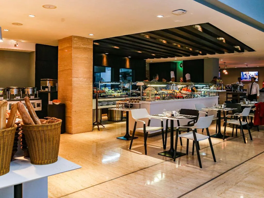 Restaurant, Novotel Tunis, Tunisia
