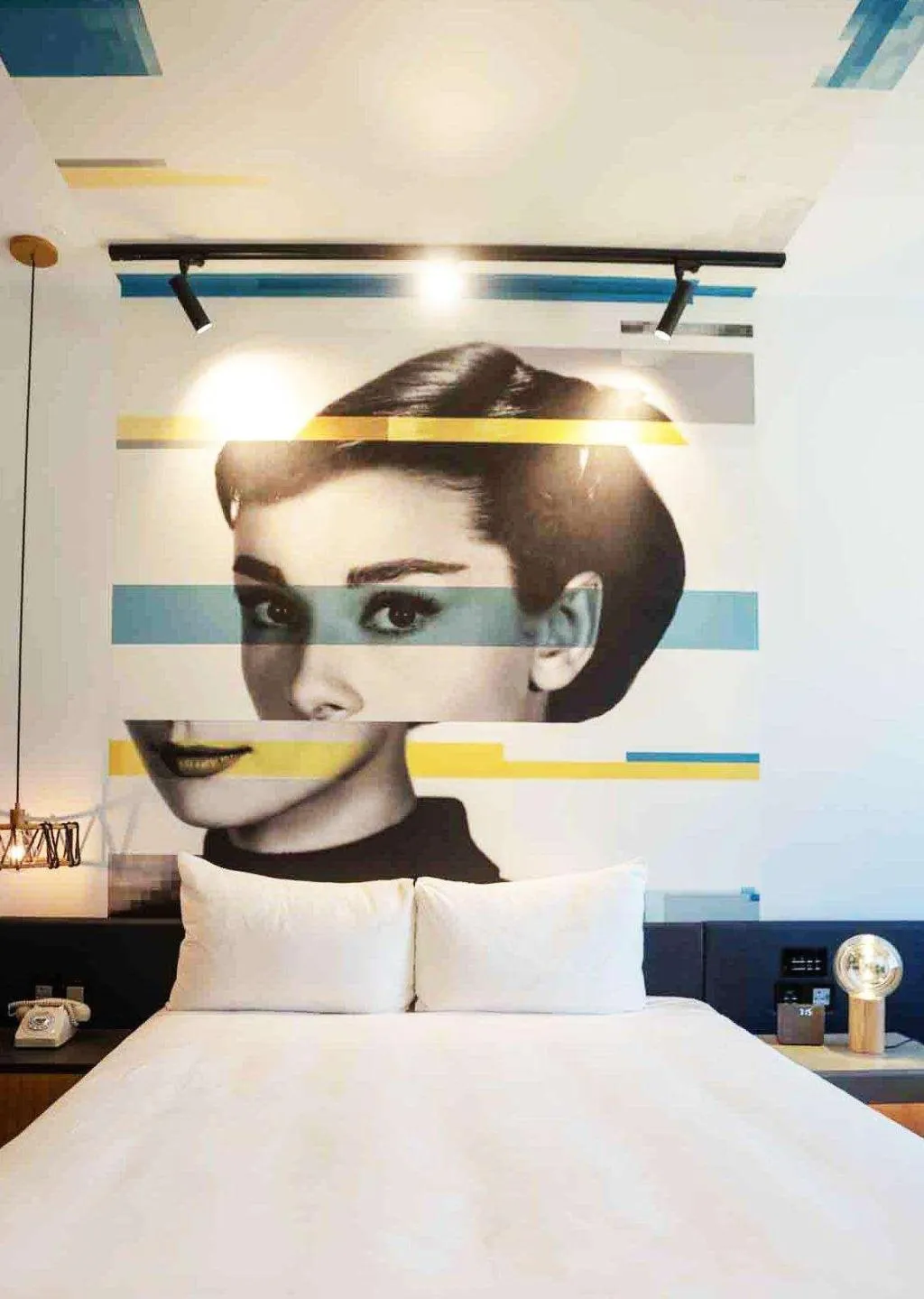 Room, Studio One Hotel, Dubai
