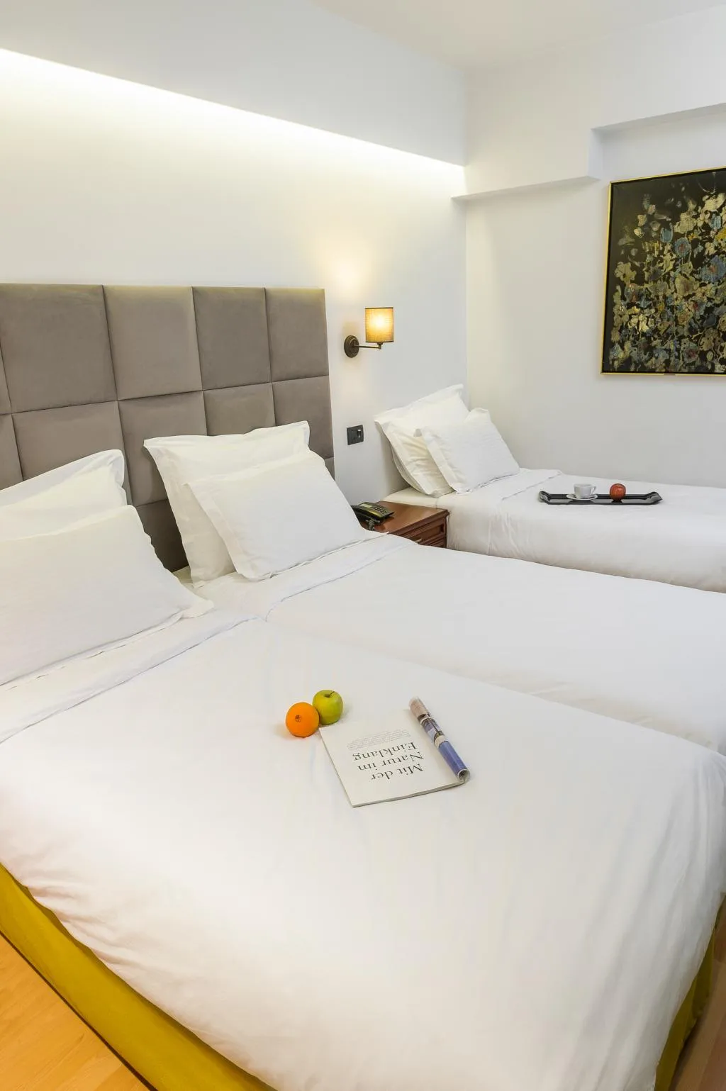 TRIPLE STANDARD Room, Odeon, Athens