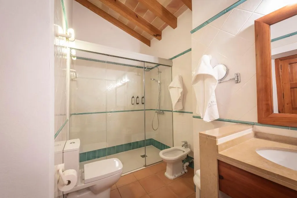 JUNIOR SUITE STANDARD Room, Finca Son Roig, Majorca