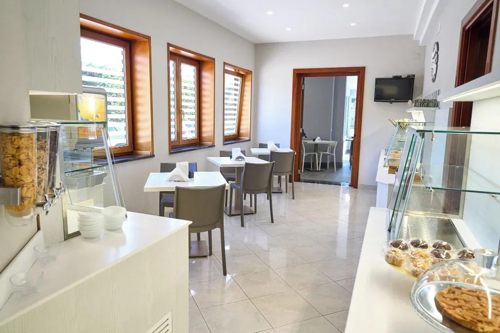 Restaurant, Hotel Miramare, Naples