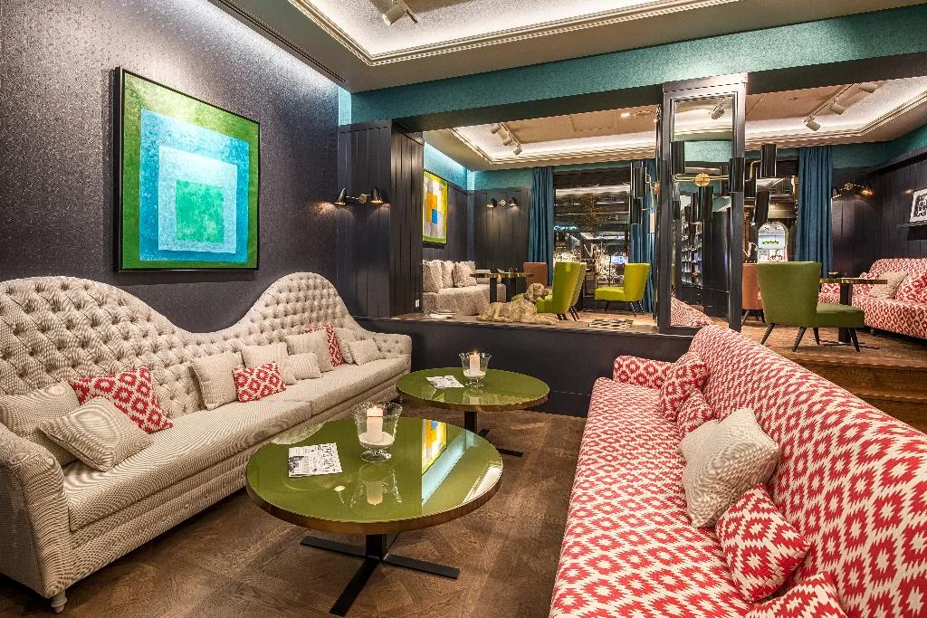 Lobby, Vincci The Mint, Madrid