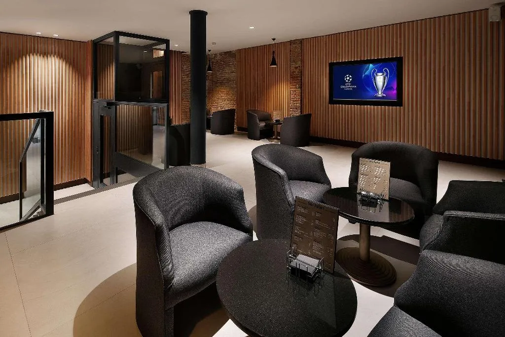 Bar, HCC Taber, Barcelona