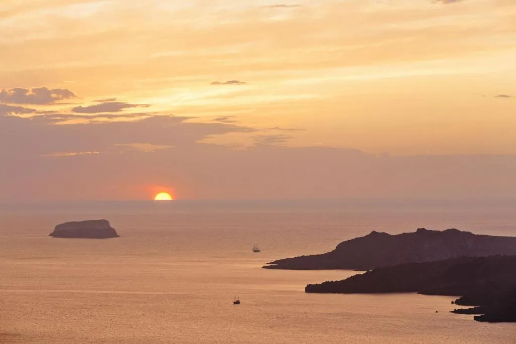 General view, Azzurro Suites, Santorini