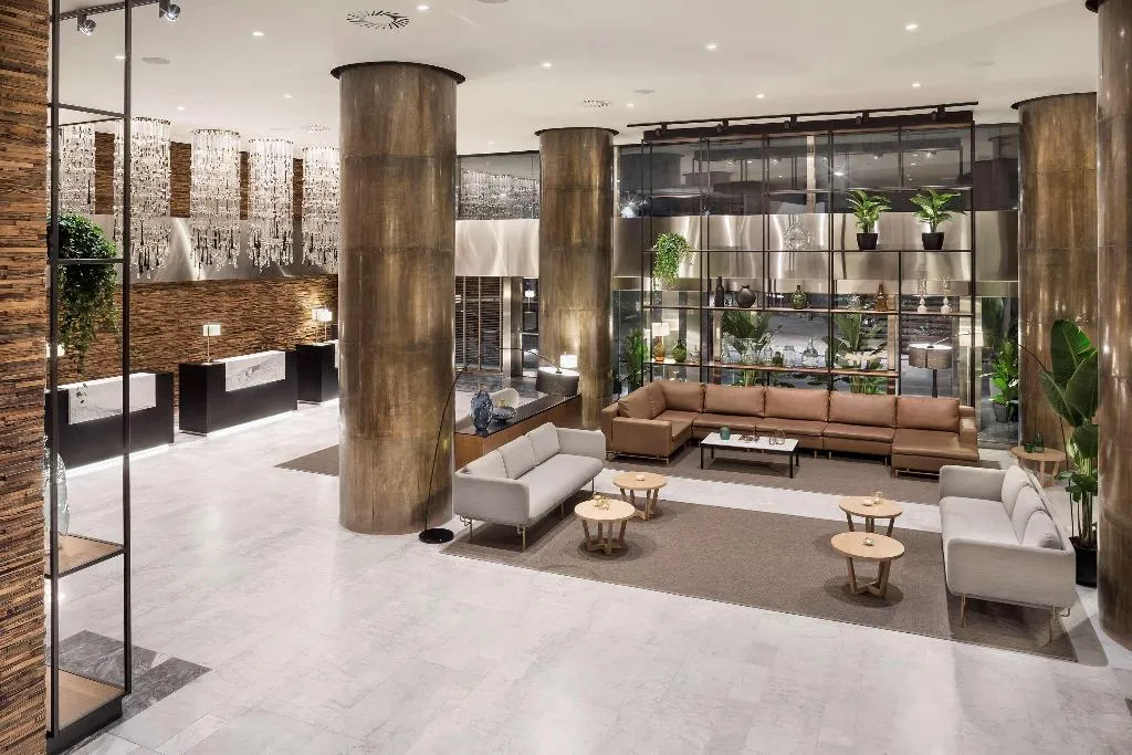 Lobby, Melia Madrid Princesa, Madrid