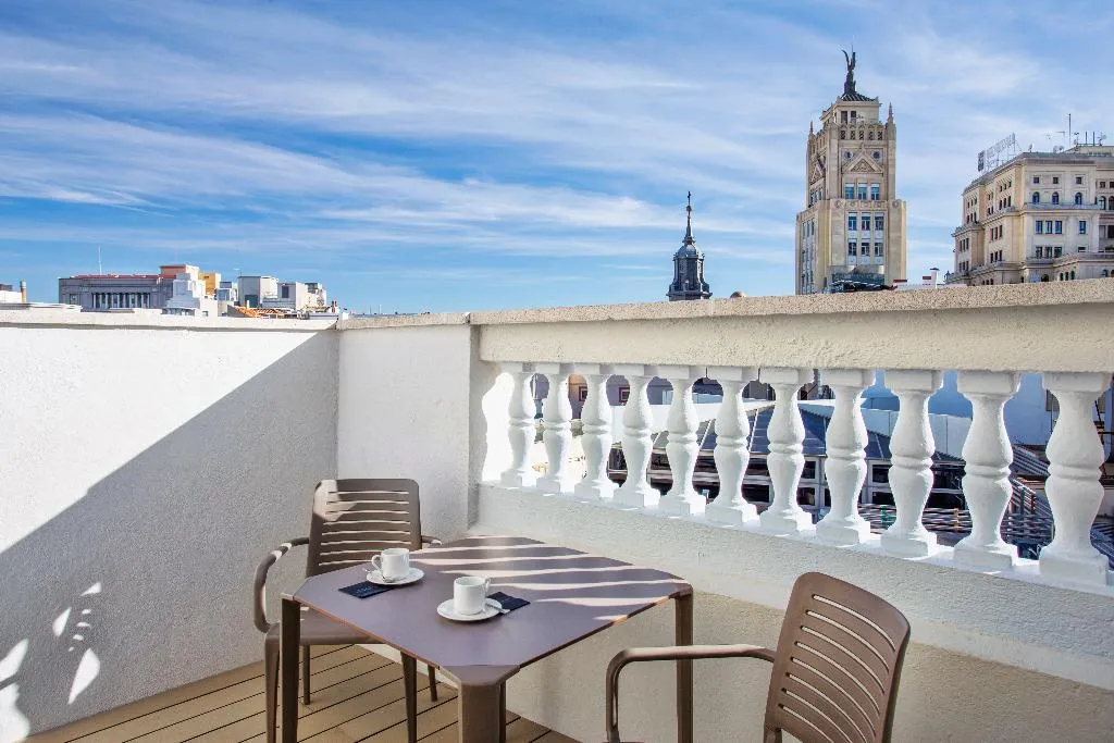 Double or Twin SUPERIOR WITH TERRACE Room, Catalonia Gran Via Madrid, Madrid