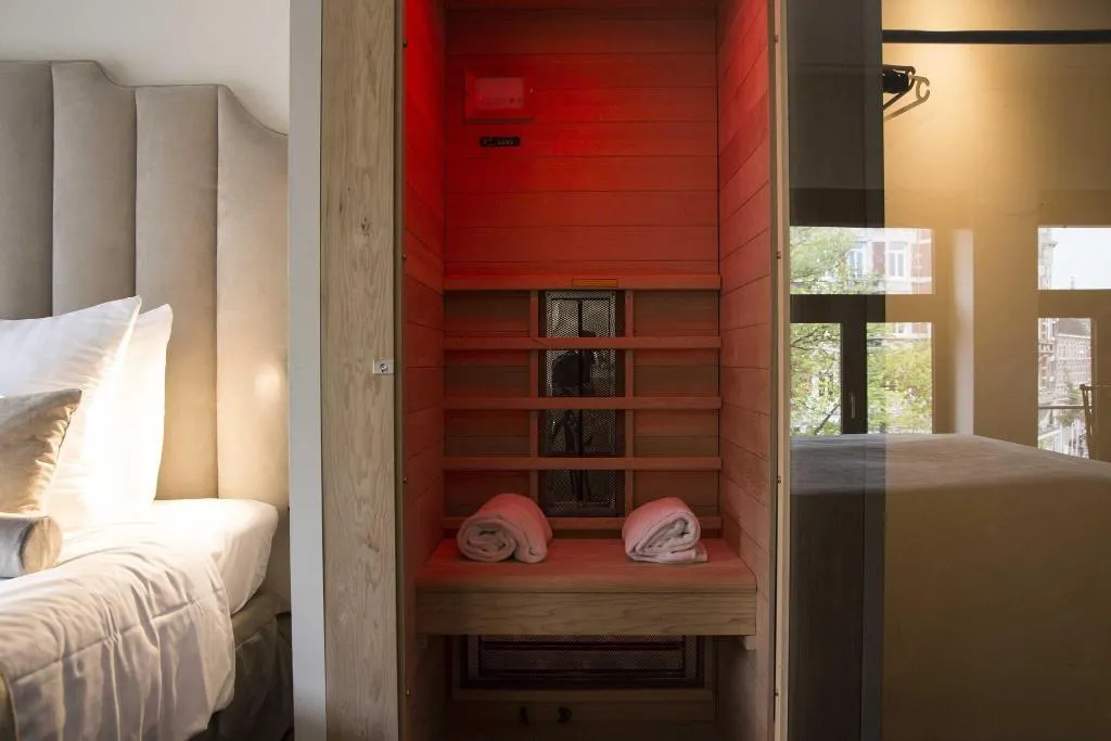 STUDIO DELUXE KING BED Room, House Of Amstel, Amsterdam