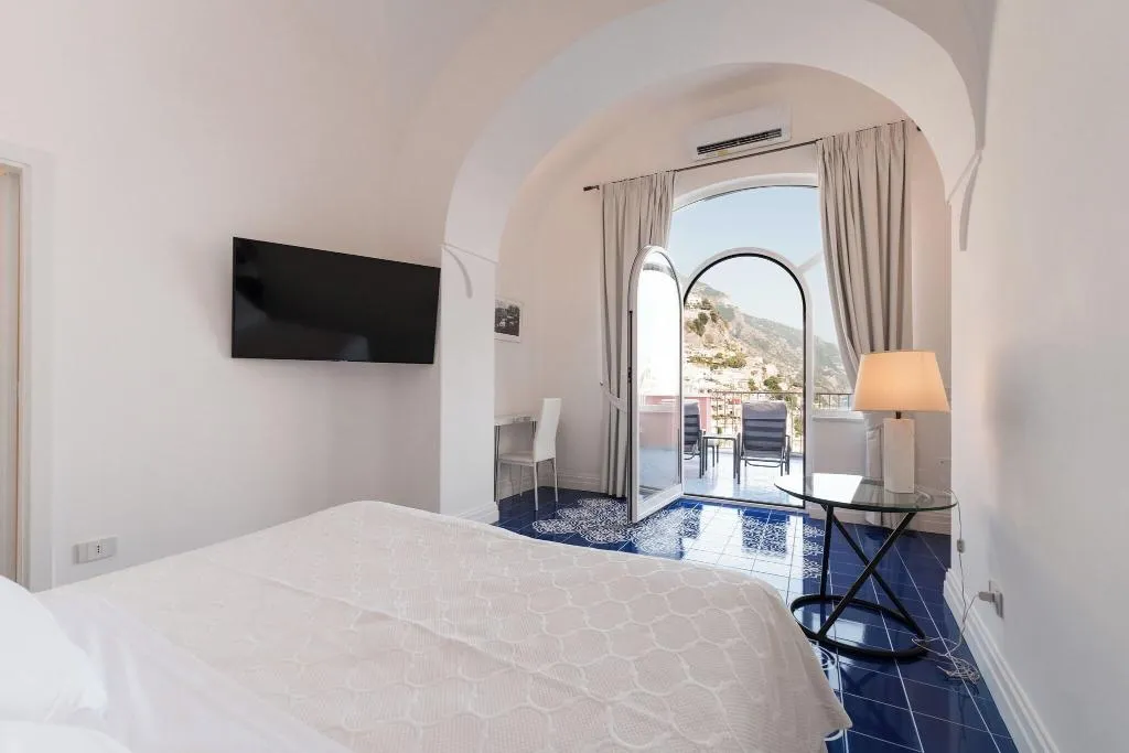 DOUBLE TWO QUEEN BEDS Room, Villa Magia, Naples