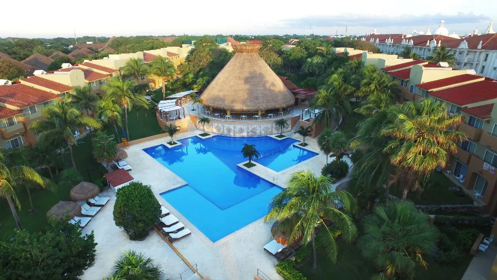 Pool, Viva Azteca by Wyndham Trademark All Inclus Resort, Cancun Area