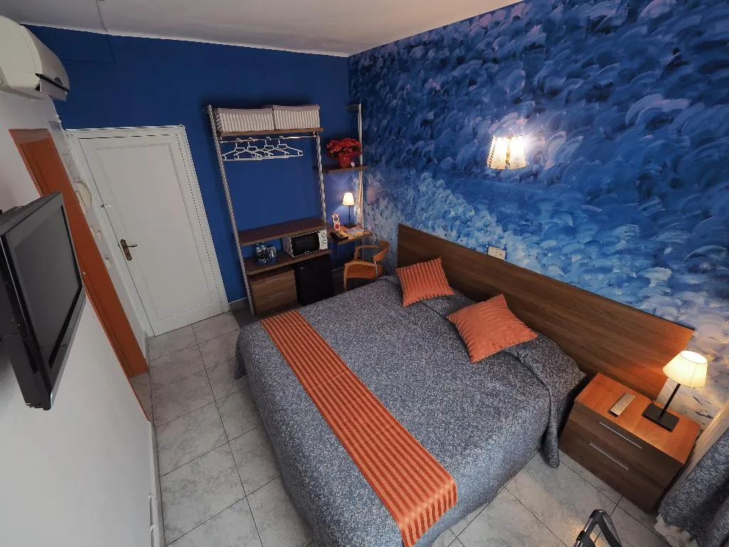 Double or Twin CLASSIC Room, Montserrat, Costa Brava