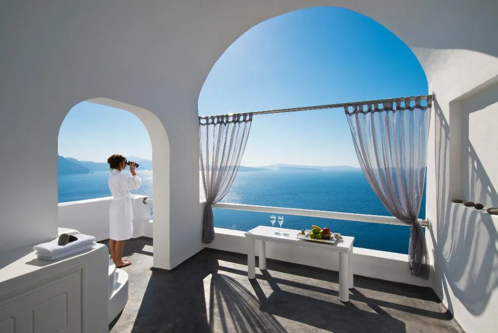 SUITE WITH VIEWS Room, Aspaki Exclusive Hotel, Santorini