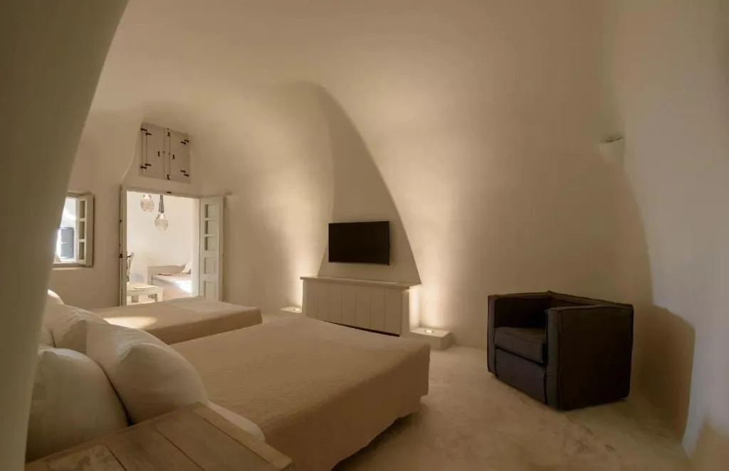 SUITE HONEYMOON Room, Kapari Natural Resort - member of Unique Lodges Na, Santorini