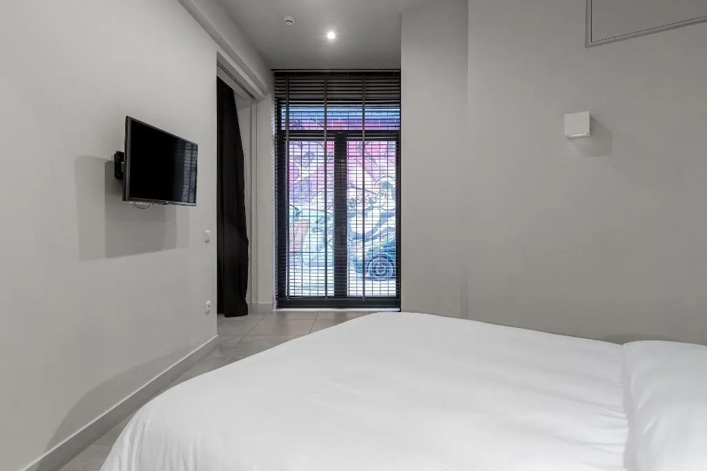 Room, Heart Of Athens, Athens