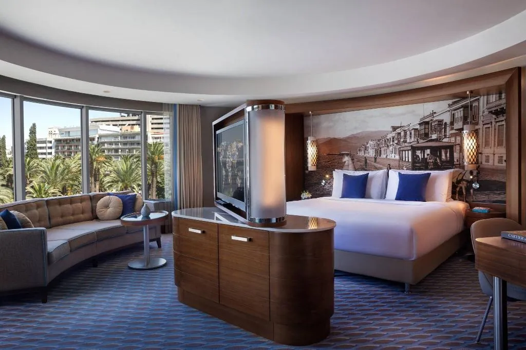 Room, Renaissance Izmir, Izmir
