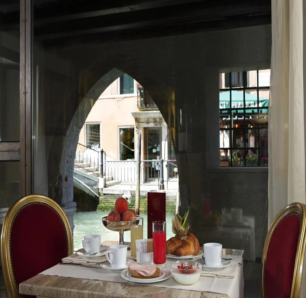 Restaurant, Liassidi Palace, Venice