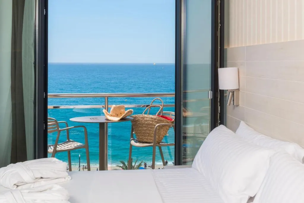 TRIPLE SEA VIEW Room, Hotel Marsol, Costa Brava