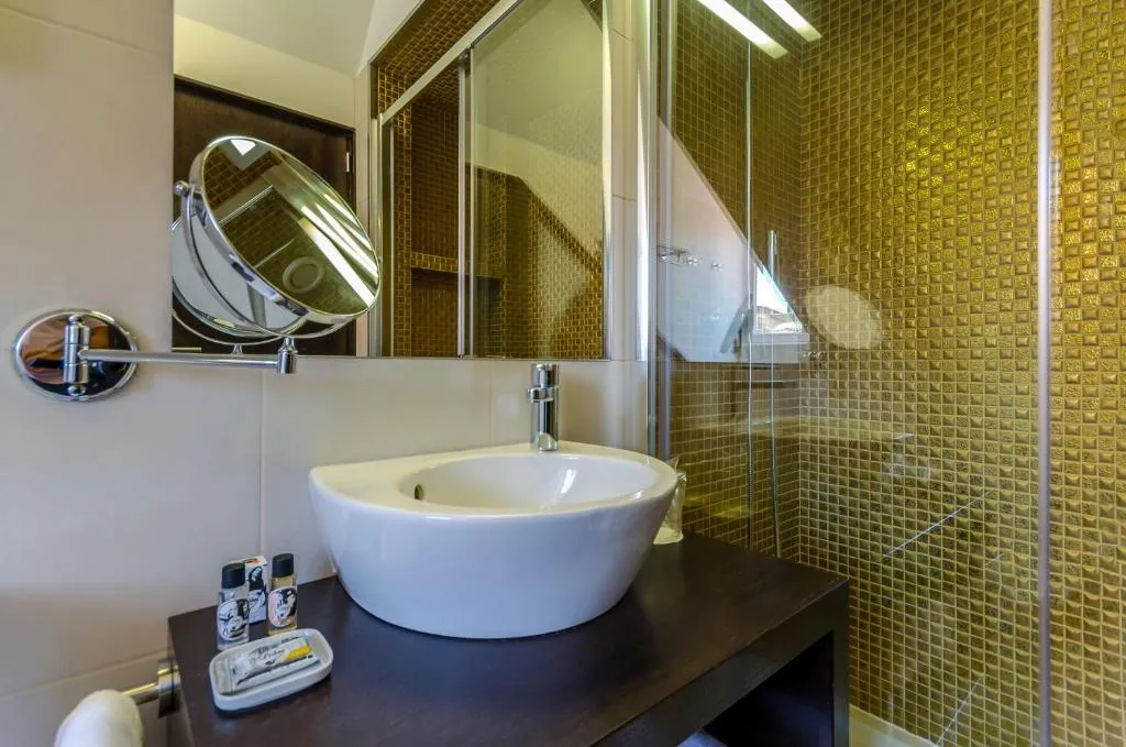 SINGLE STANDARD Room, behotelisboa, Lisbon