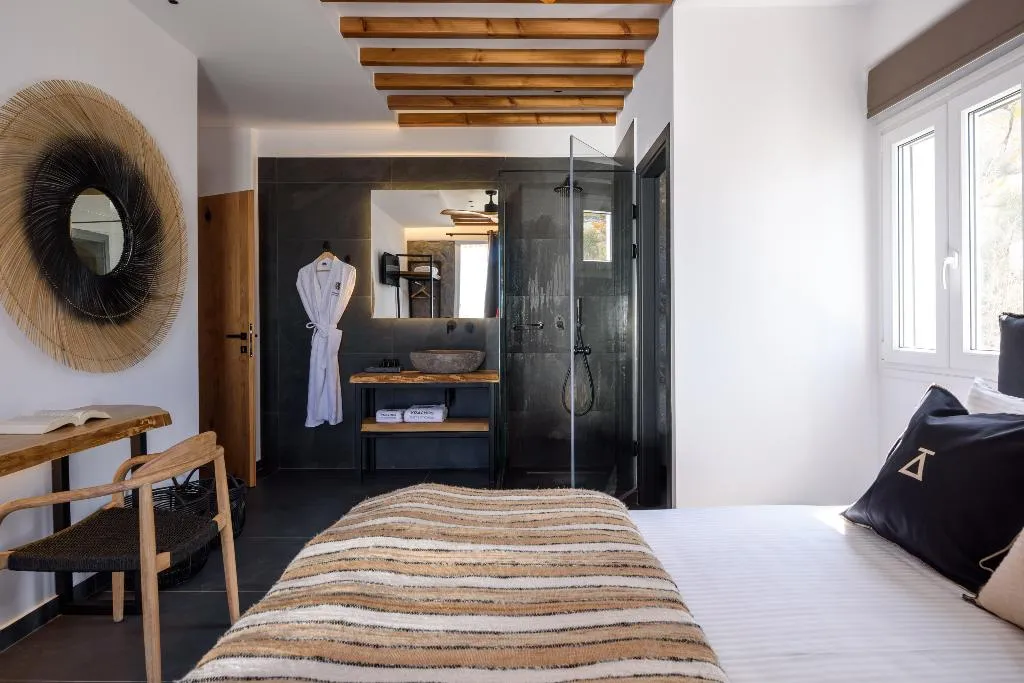 DOUBLE SUPERIOR Room, Vrachos Suites Mykonos, Mykonos