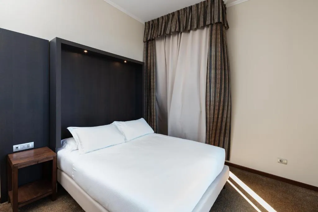 Room, Hotel Villa Porro Pirelli, Milan