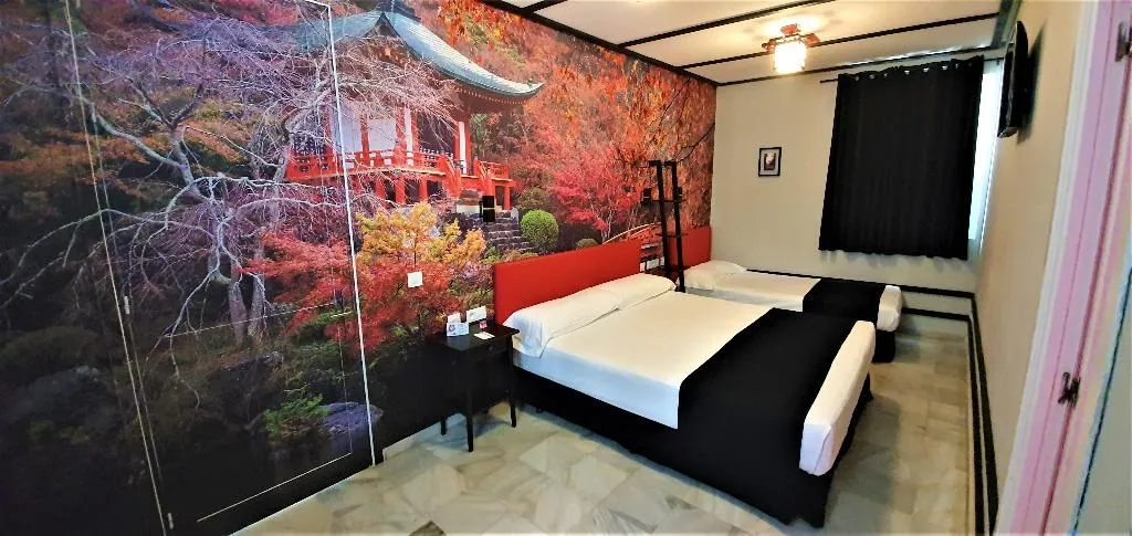 TRIPLE STANDARD Room, Casual de las Letras Sevilla, Seville
