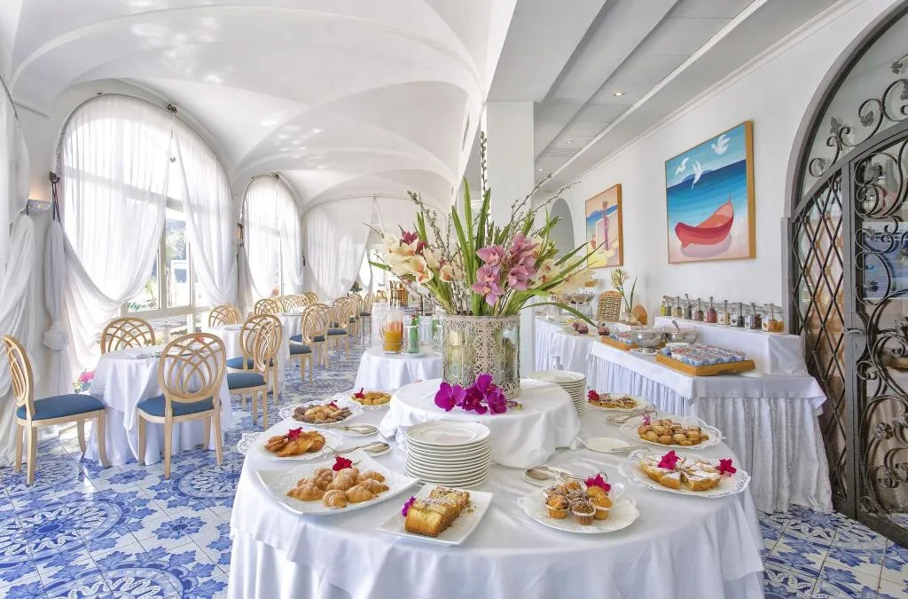 Restaurant, Miramare e Castello, Naples